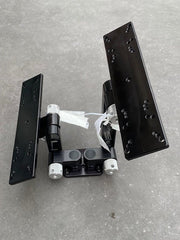 LOWRANCE 12-16, RM/O/I MOUNT / 12" ARM / DUAL BASE / 6" ARM / LOW.12-16, RM/O/I MOUNT / BLACK / SILVER KNOBS